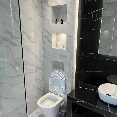 V Luxury Guest house