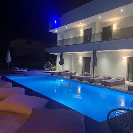 V Luxury 4* Пефкохори