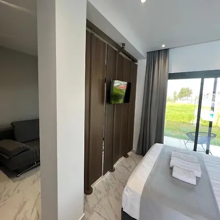 V Luxury Guest house Pefkochori