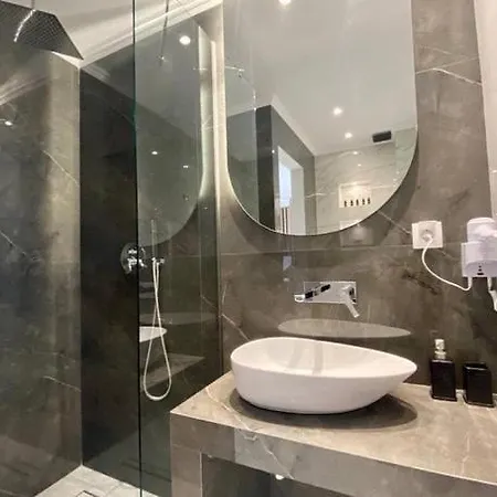 Guest house V Luxury
