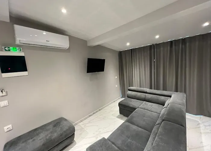 V Luxury Pefkochori