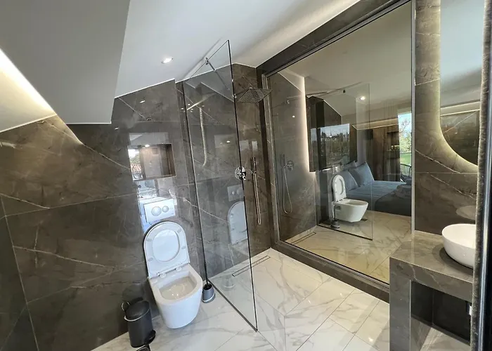 V Luxury 4* Pefkochori