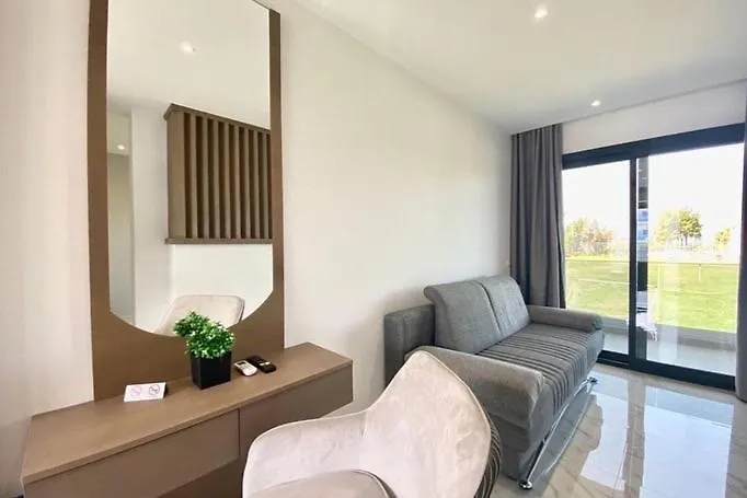 Affittacamere V Luxury Pefkochori