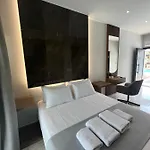 V Luxury Pefkochori